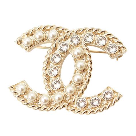 fake chanel cc brooch